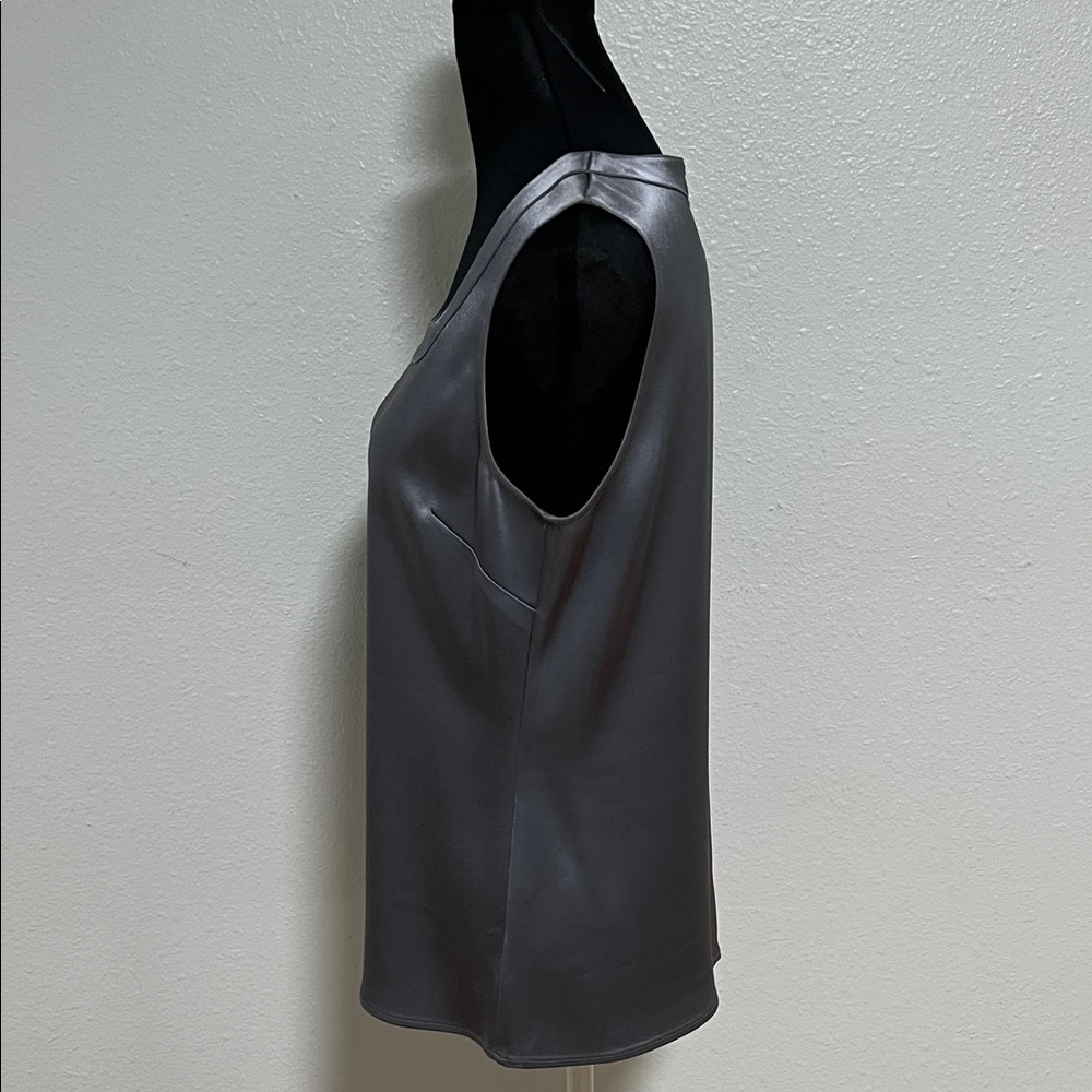 Chic Versatile Statement Top Office to Evening - image 3